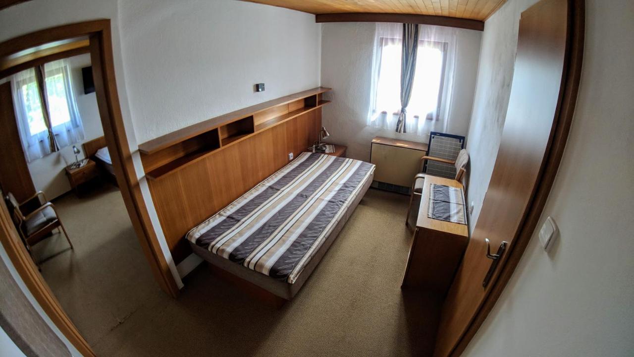 Hotel Bouda Jana Pec pod Snezkou Luaran gambar