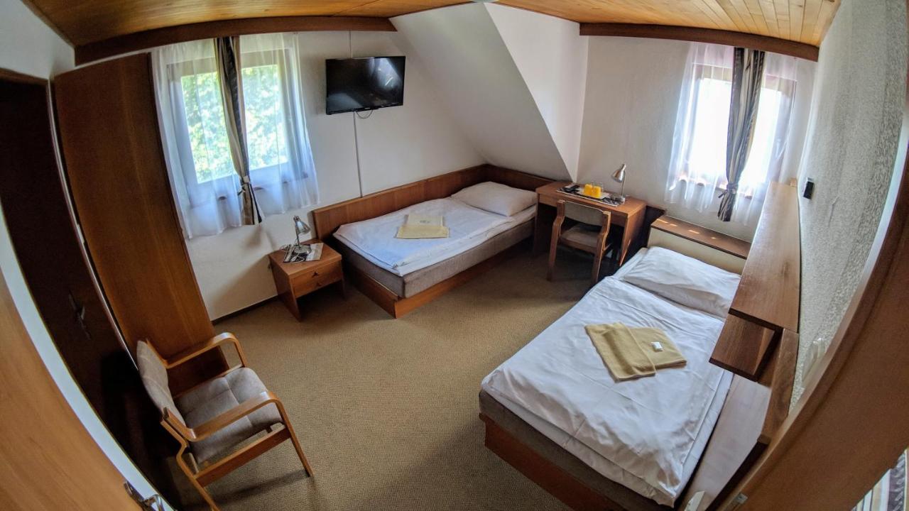 Hotel Bouda Jana Pec pod Snezkou Luaran gambar